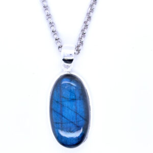 Silberanhänger "Mahon" mit blauschimmernem Labradoritstein
