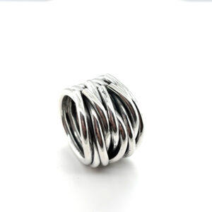 Silberring "Manis" oxydiert, in gewickelter Optik